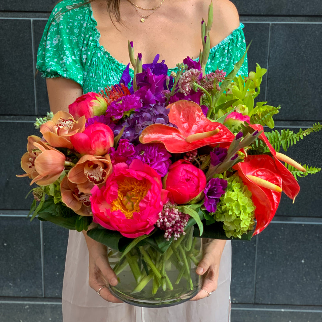 orchids, anthirium, Dahlia, Peony, Stock, Snap Dragon, and Gladiolus